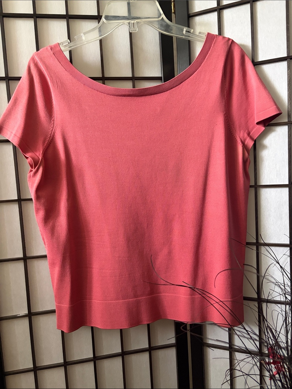 Women's Coral Short-Sleeve Knit Top
